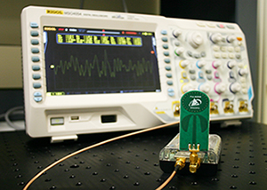 ultra wide band device